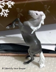 Mini Whinnies Barn Surprise