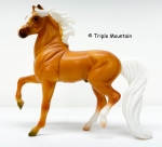 Colorful Collections Deluxe Horse Gift Set